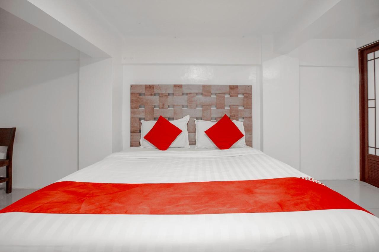 Super Oyo 134 The Bedstation Hotel Mandaluyong Exterior photo
