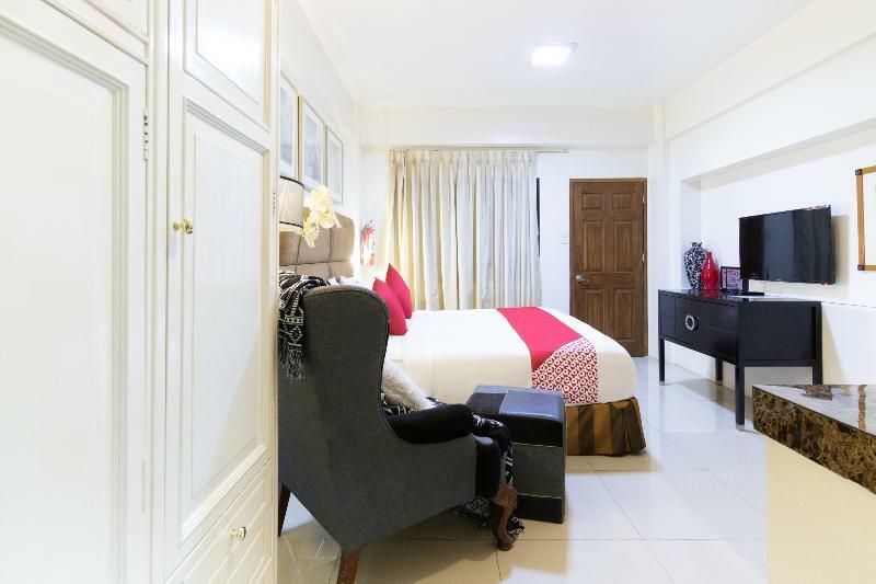 Super Oyo 134 The Bedstation Hotel Mandaluyong Exterior photo